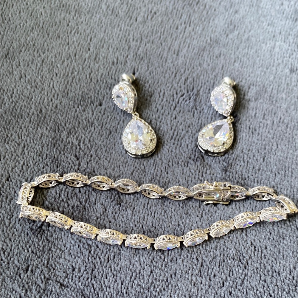 Earrings and bracelet formal set